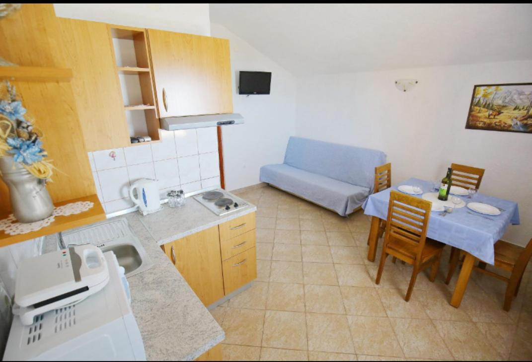 Apartmani Mirjana تريبانج كروشيتسا المظهر الخارجي الصورة