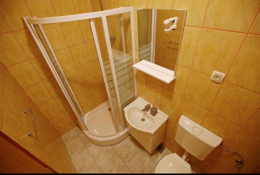 Apartmani Mirjana تريبانج كروشيتسا المظهر الخارجي الصورة