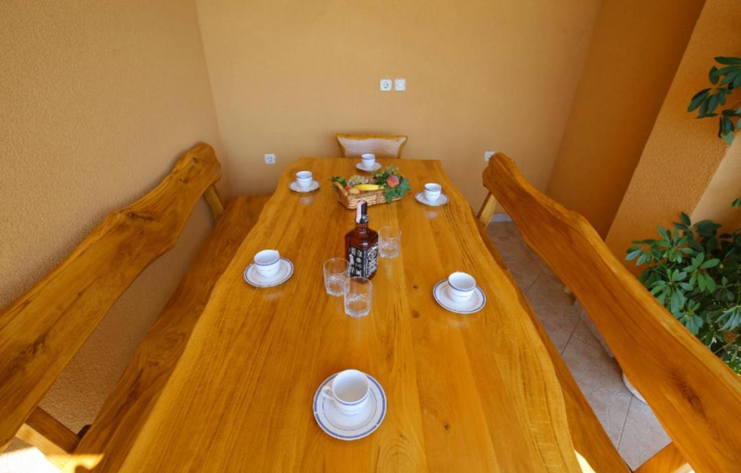 Apartmani Mirjana تريبانج كروشيتسا المظهر الخارجي الصورة