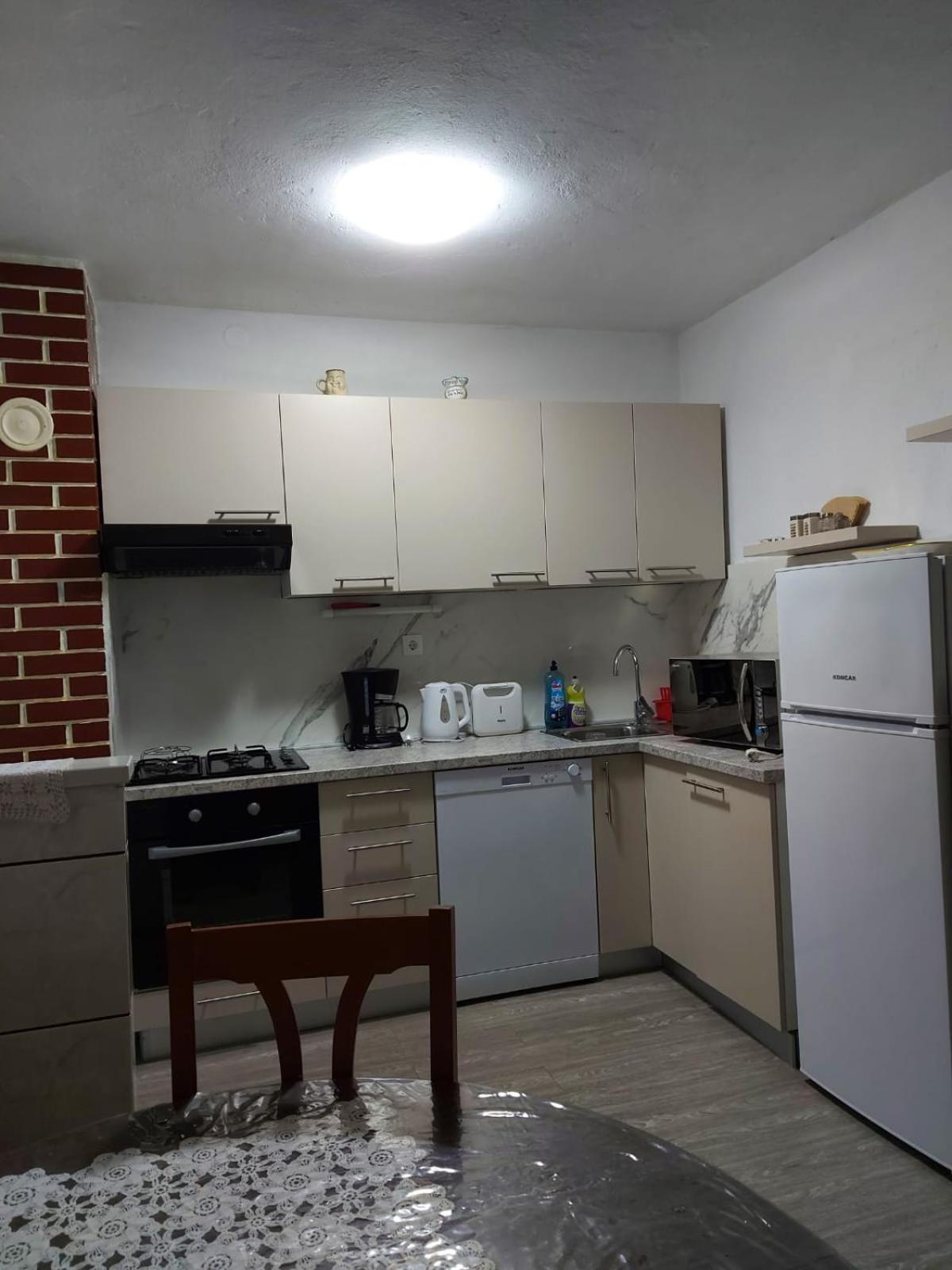 Apartmani Mirjana تريبانج كروشيتسا المظهر الخارجي الصورة